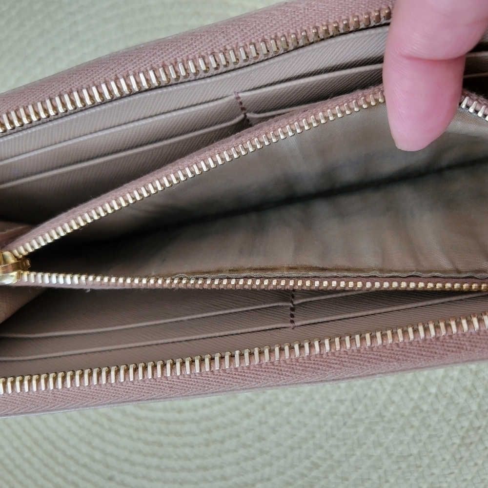 Prada Saffiano Zip Wallet Beige Authentic - Picture 8 of 15